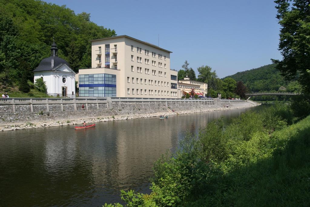 Hotel Cementar Хранице Екстериор снимка