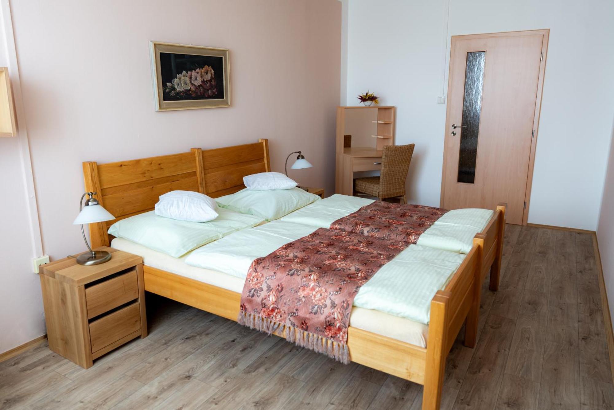 Hotel Cementar Хранице Екстериор снимка