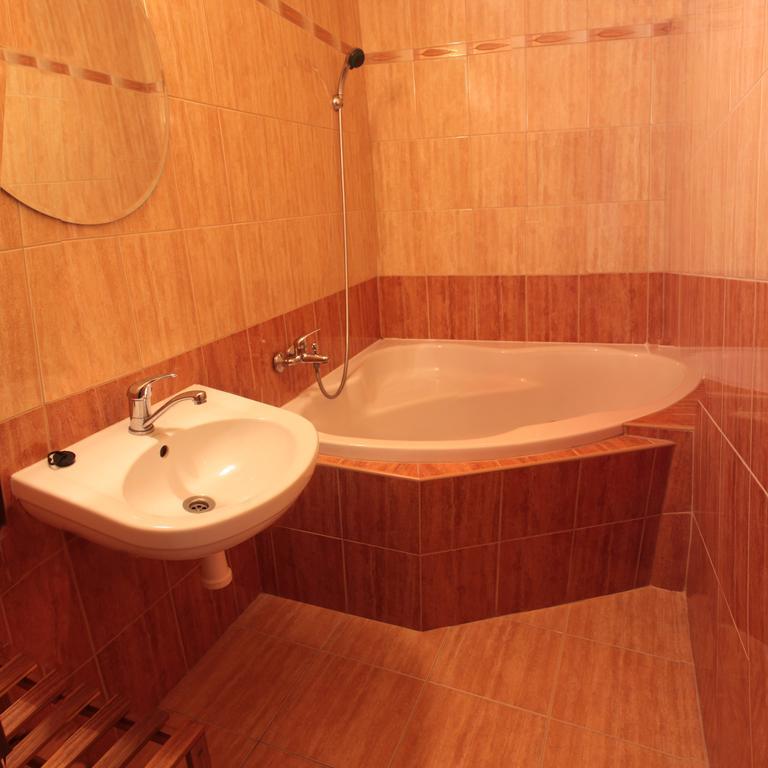Hotel Cementar Хранице Екстериор снимка