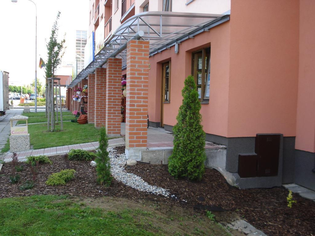 Hotel Cementar Хранице Екстериор снимка